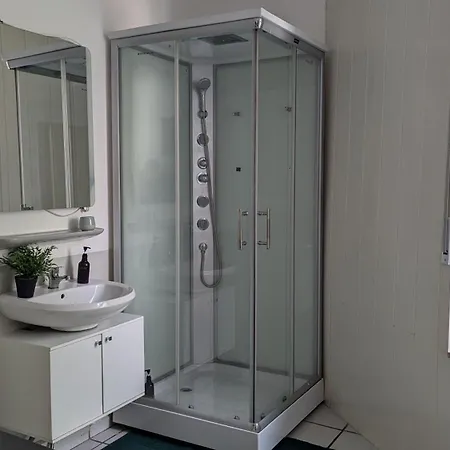 Gemuetliche Mit Parkplatz شقة *